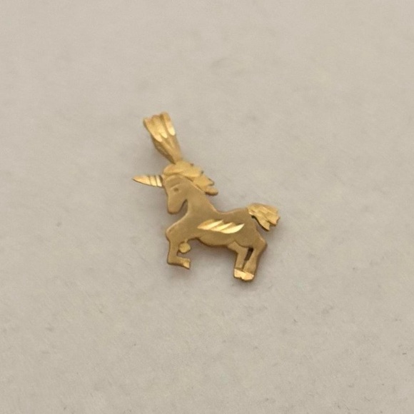 Vintage 10k Solid Gold Yellow Gold Unicorn Necklace Charm Pendant - Picture 2 of 7